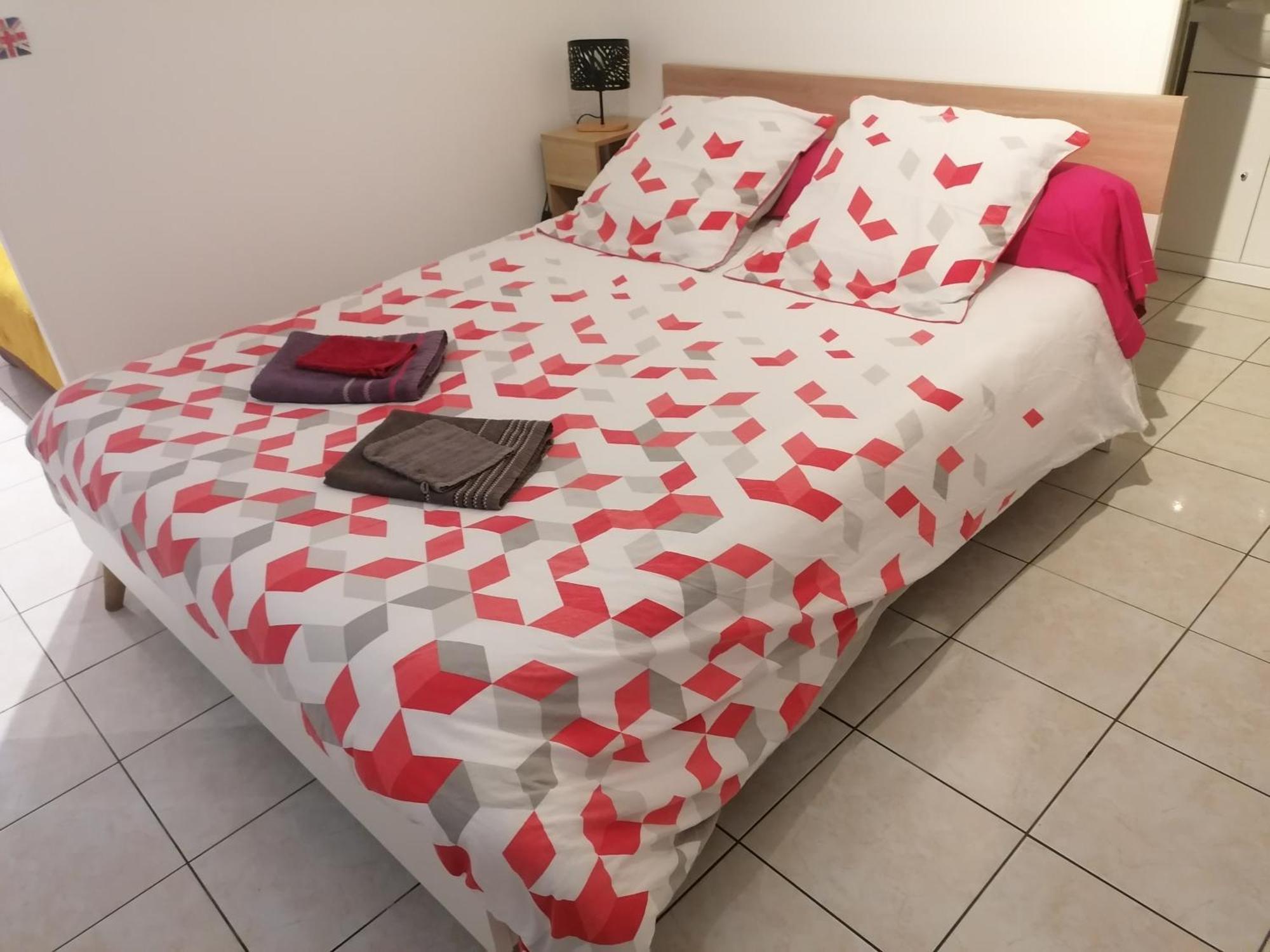 Le Petit Chalet -Appartement Proche De La Vieille Ville , Du Centre Ville Et Du Tram- Petit Dejeuner Offert ルマン エクステリア 写真